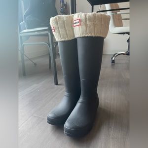 Hunter women’s tall black adjustable two-tone rain boots